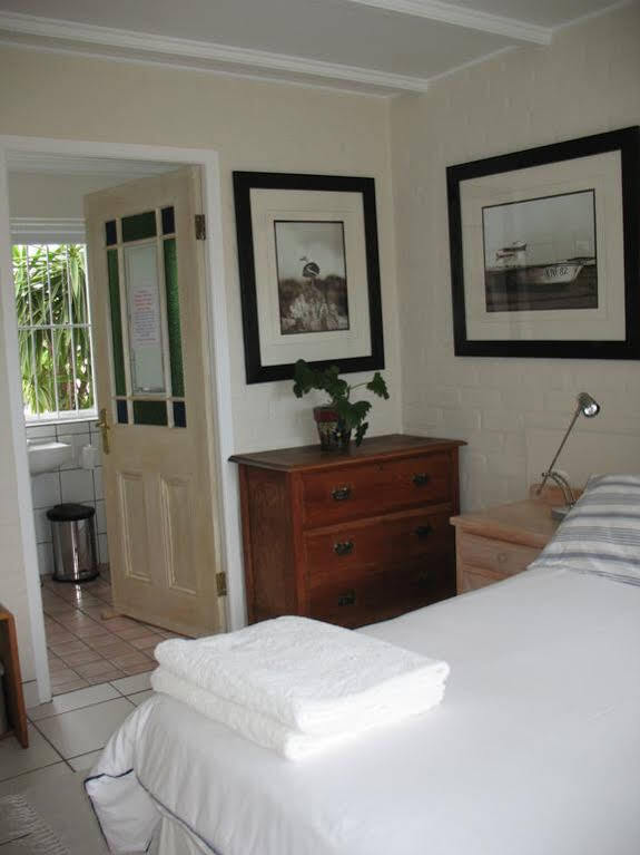 Guadeloupe Self Catering Apartment Knysna Ngoại thất bức ảnh